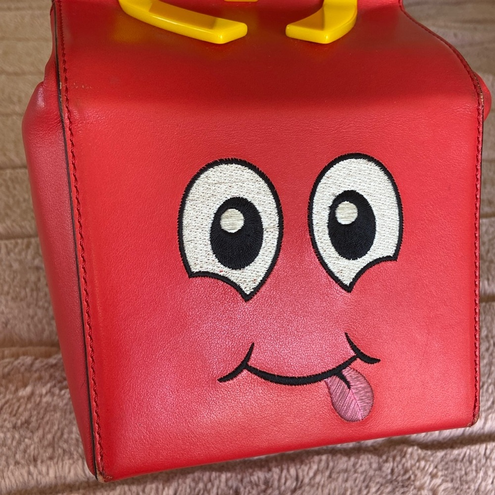 Moschino Couture Jeremy Scott 2014 McDonaldâs Happy Meal Bag - Picture 4 of 13